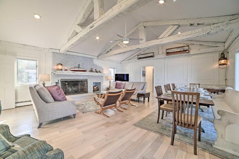 Vacation Home interior